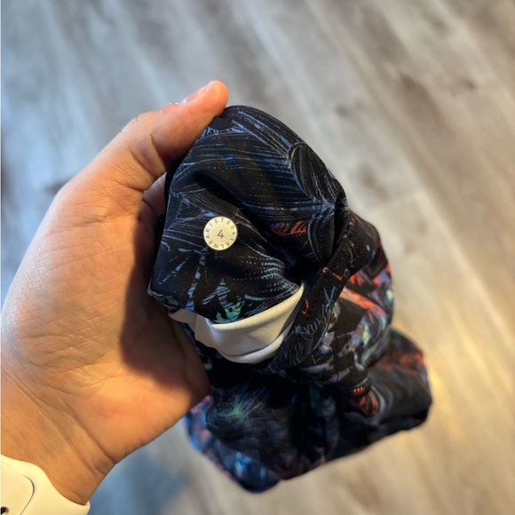 Lululemon Fast & Free Crop II - Picture 8 of 11